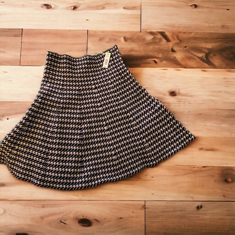 Max Studio Skirt